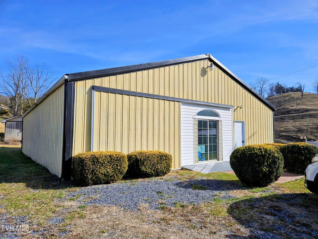 Photo of 106 Chrysler Drive, Lebanon, VA 24266 (MLS # 9990053)