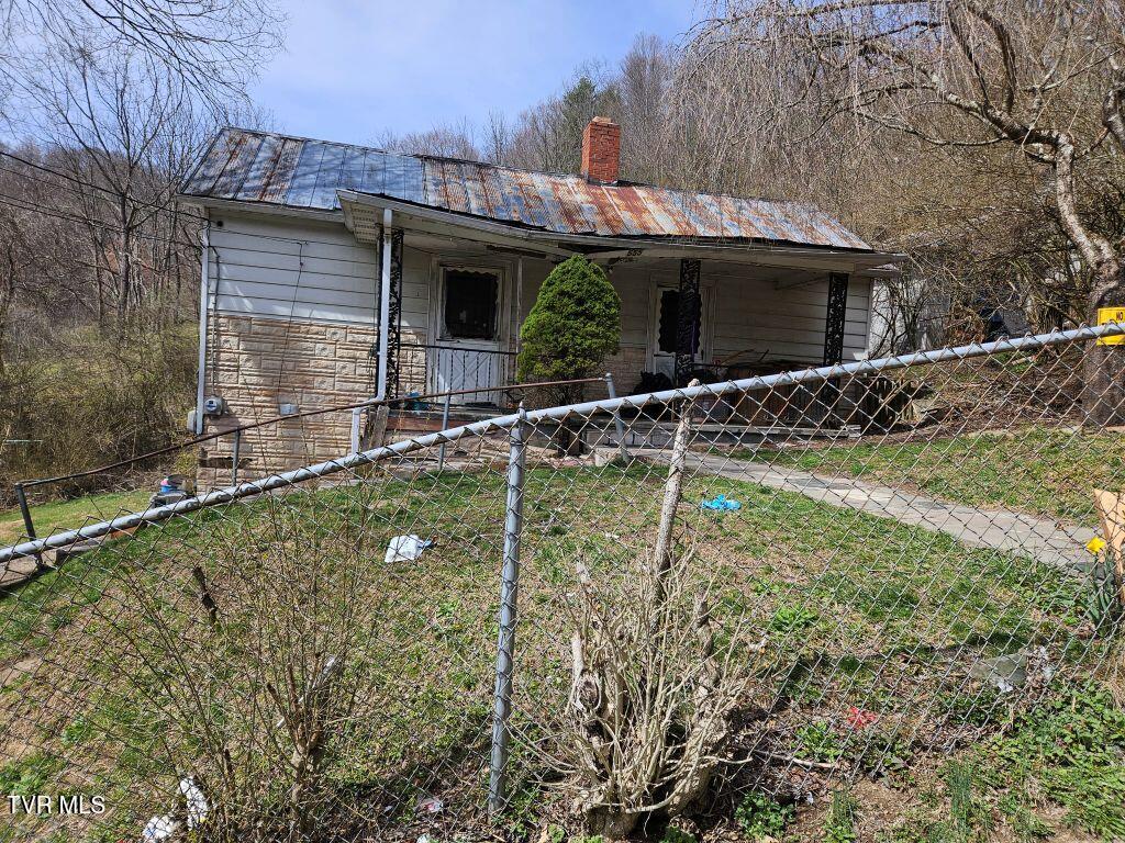 55 Hill Top Drive, Dante, Virginia image 2