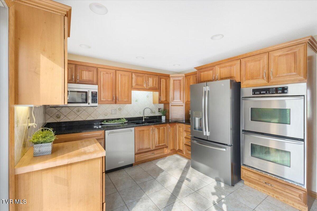 1026 Somerset Drive, Johnson City, Tennessee image 11