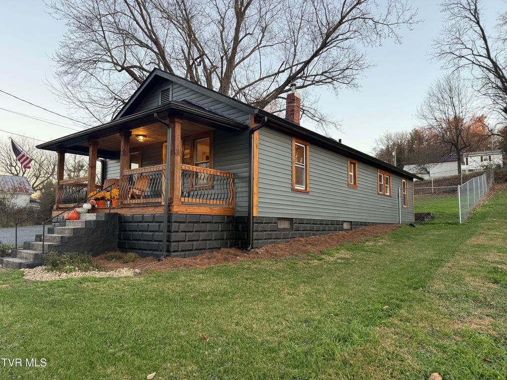 Photo of 159 King Mill Pike, Bristol, VA 24201 (MLS # 9988771)