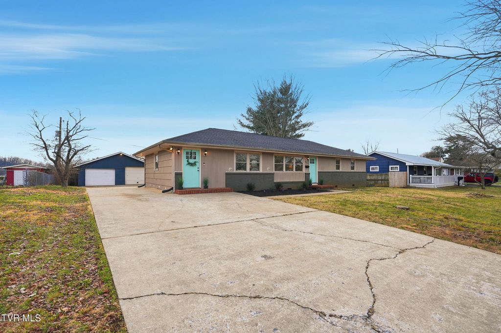 Photo of 613 Norris Avenue, Kingsport, TN 37665 (MLS # 9989685)