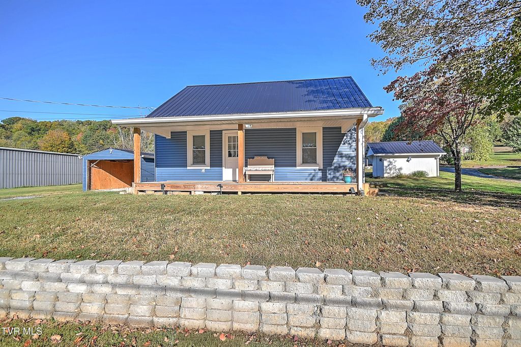 Photo of 190 Hilton Hill Road, Elizabethton, TN 37643 (MLS # 9987055)
