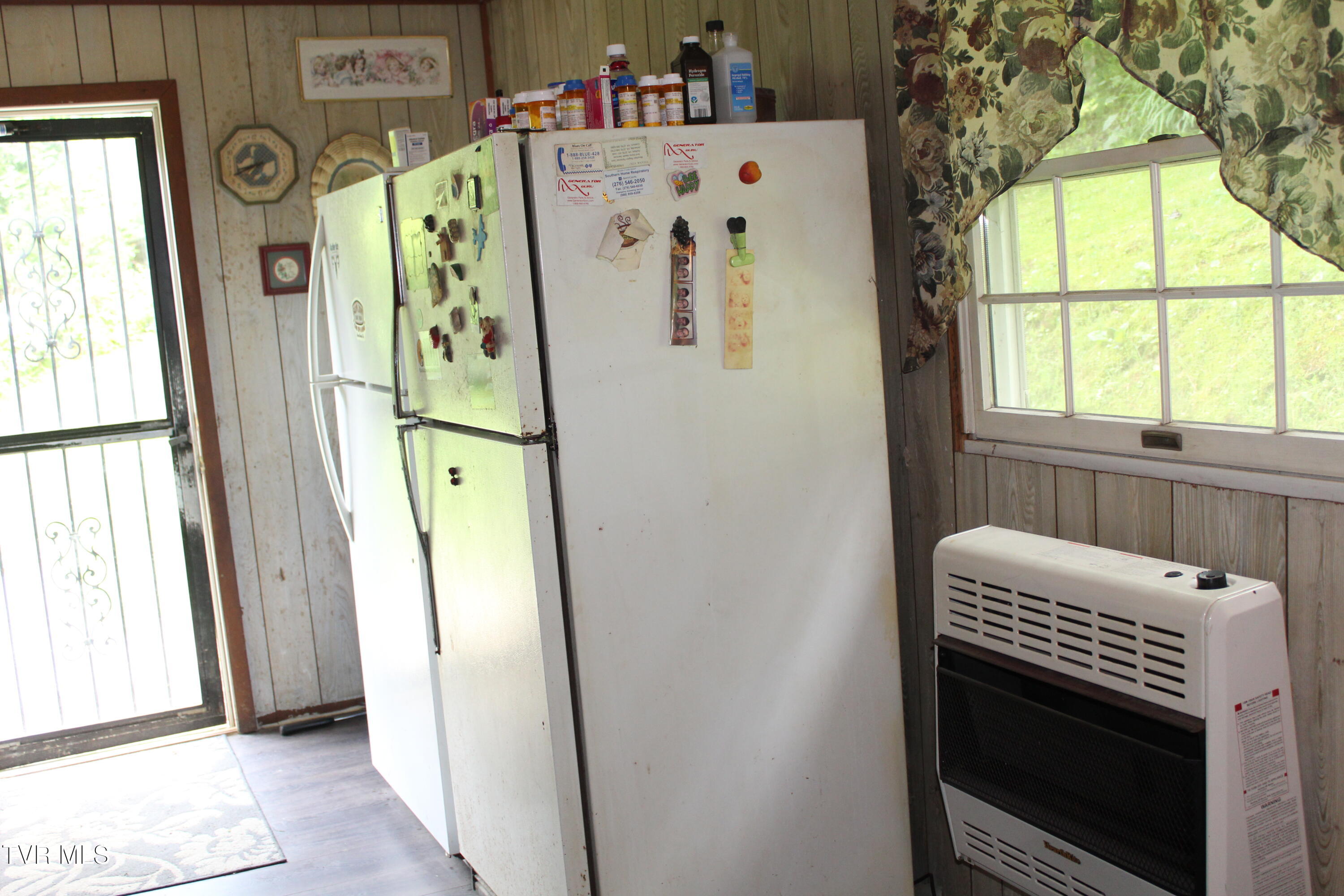 2967 Left Poor Valley Road, Pennington Gap, Virginia image 14
