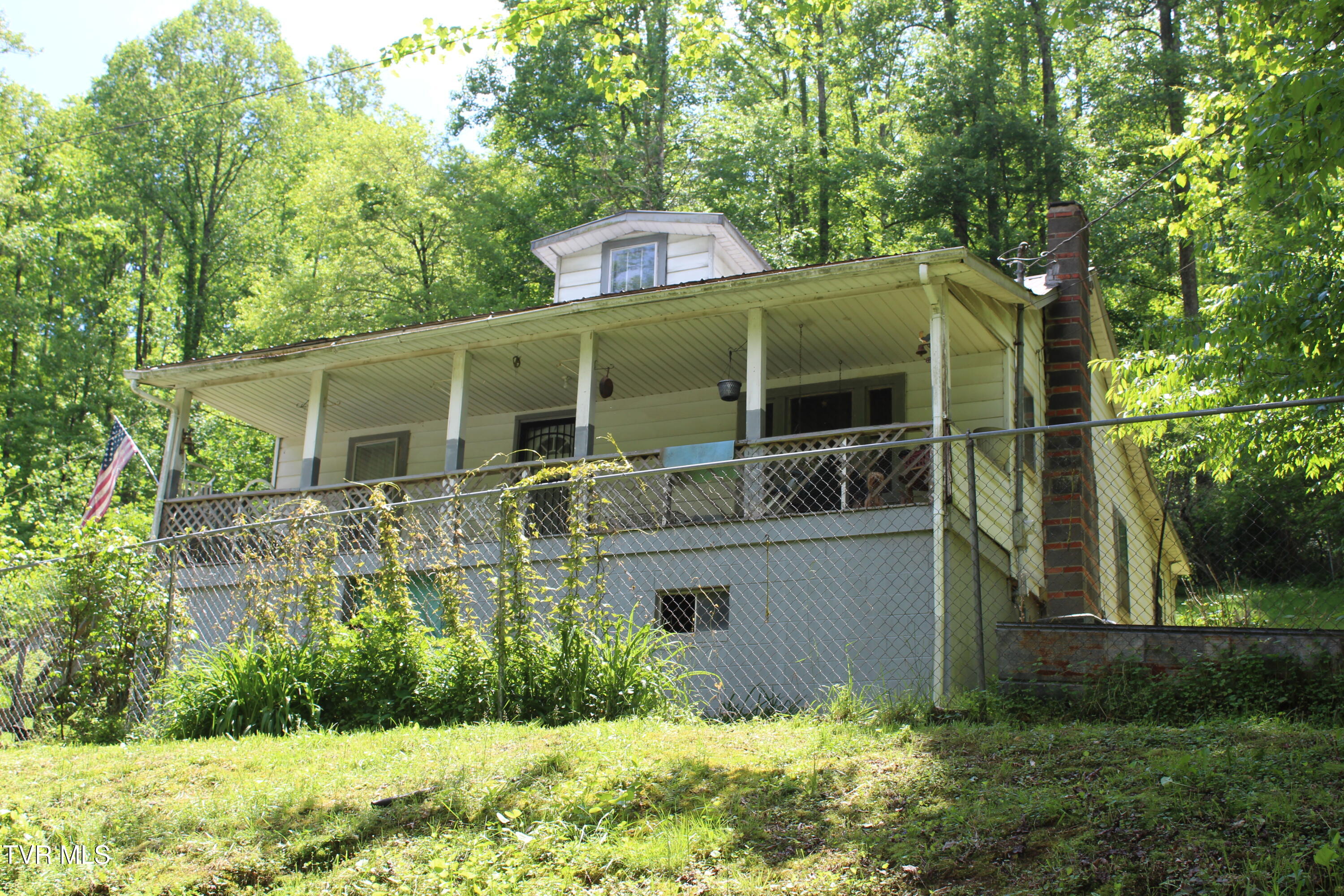 2967 Left Poor Valley Road, Pennington Gap, Virginia image 1