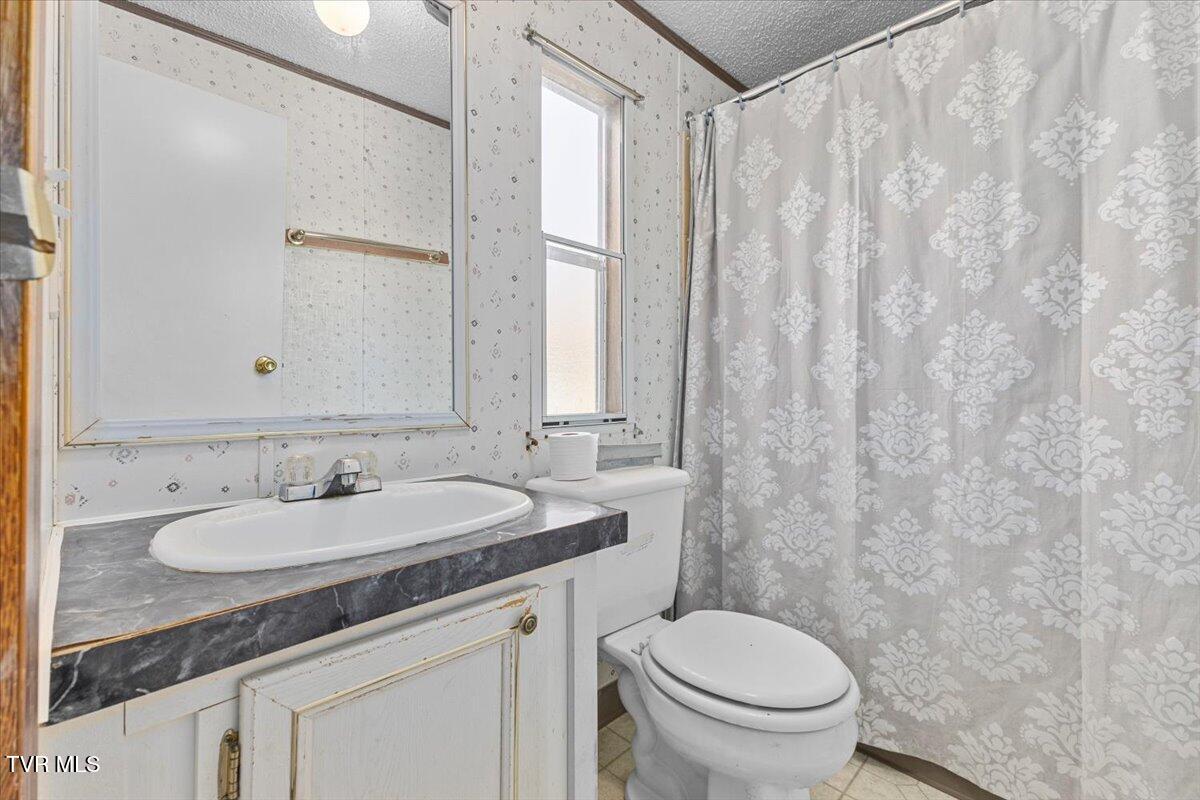 228 Jarrell Drive, Bluff City, Tennessee image 28