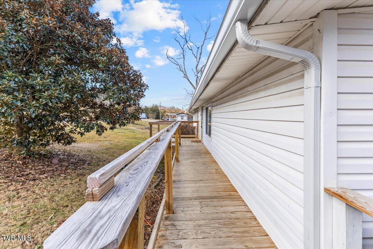 228 Jarrell Drive, Bluff City, Tennessee image 7