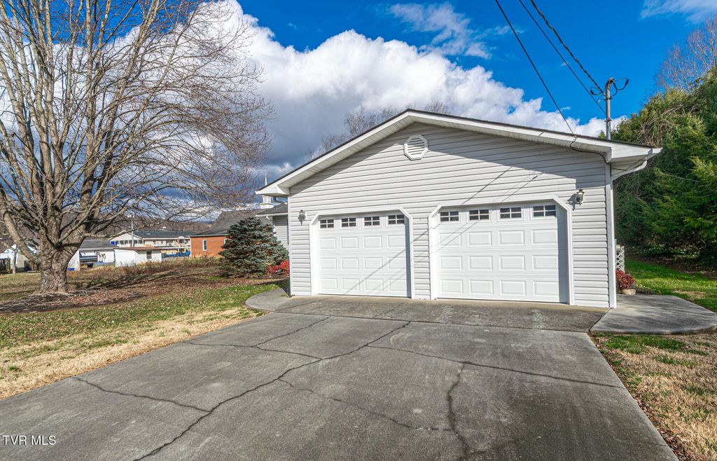 Photo of 414 Caleb Avenue, Elizabethton, TN 37643 (MLS # 9990022)