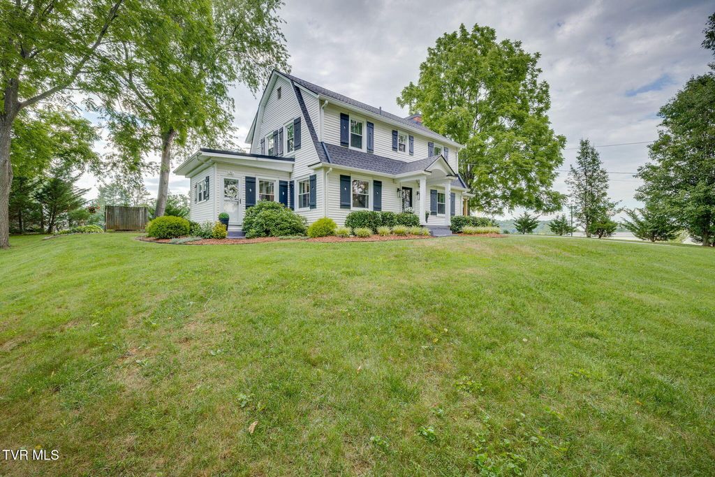 Photo of 494 Okolona Road, Johnson City, TN 37601 (MLS # 9997942)