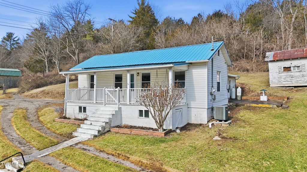Photo of 454 Fincastle Road, Lebanon, VA 24266 (MLS # 9991063)
