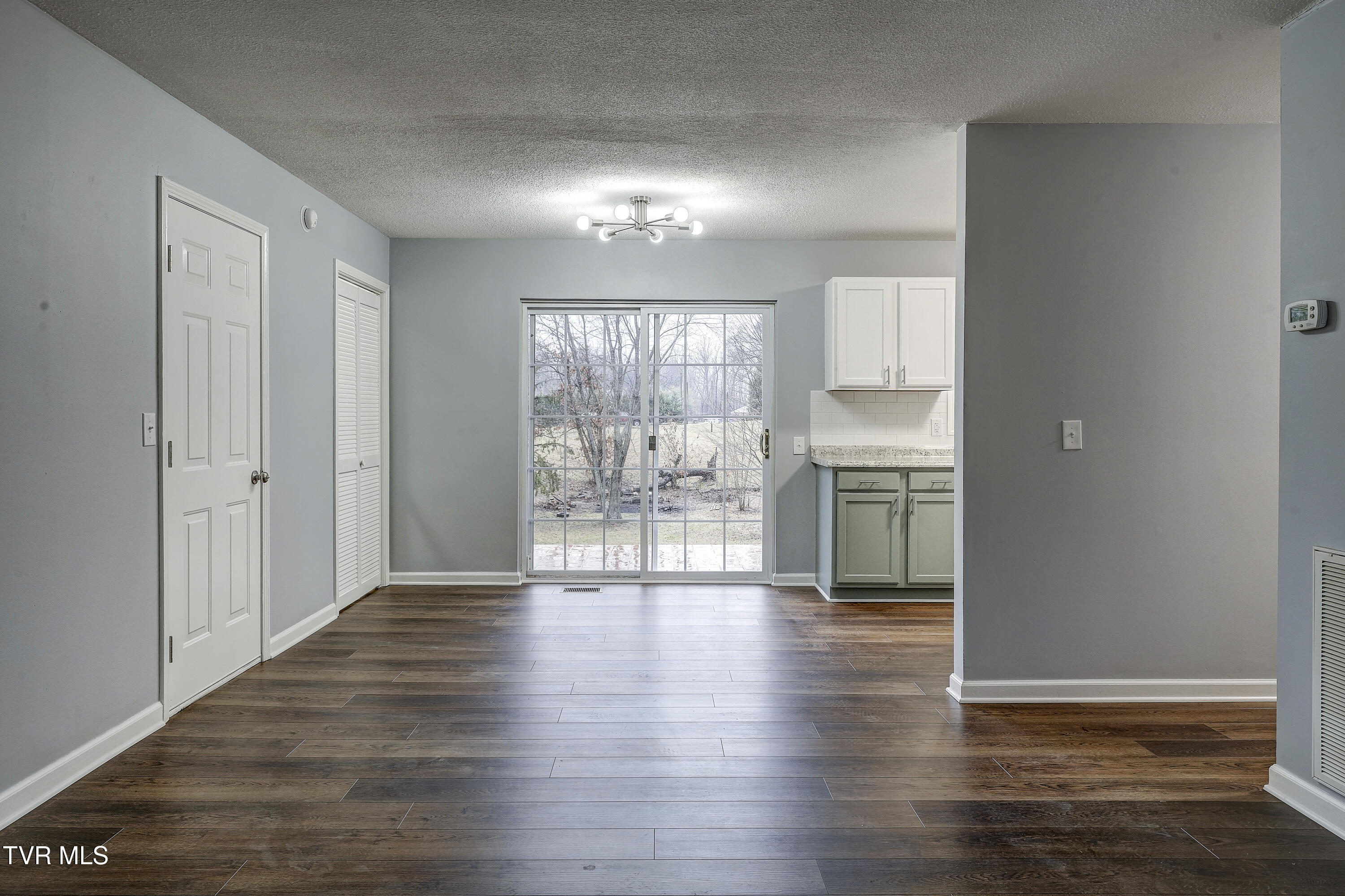 115 Oak Timbers Road