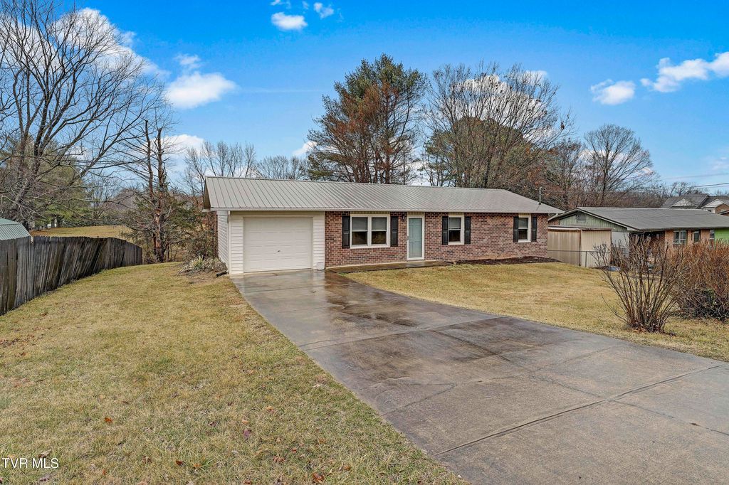 Photo of 115 Oak Timbers Road, Telford, TN 37690 (MLS # 9992229)