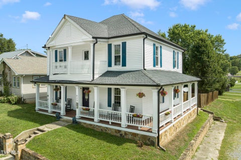 Homes For Sale - 623 Florida Avenue<br/> Bristol, TN 37620