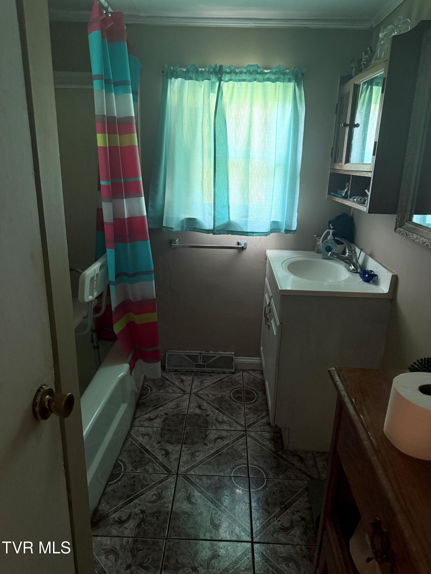 1545 Ponderosa Road, Nickelsville, Virginia image 4