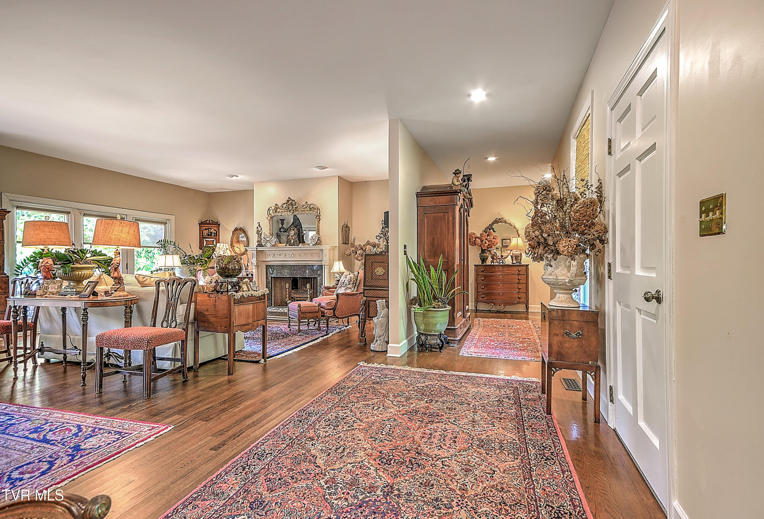 850 Belleair Lane