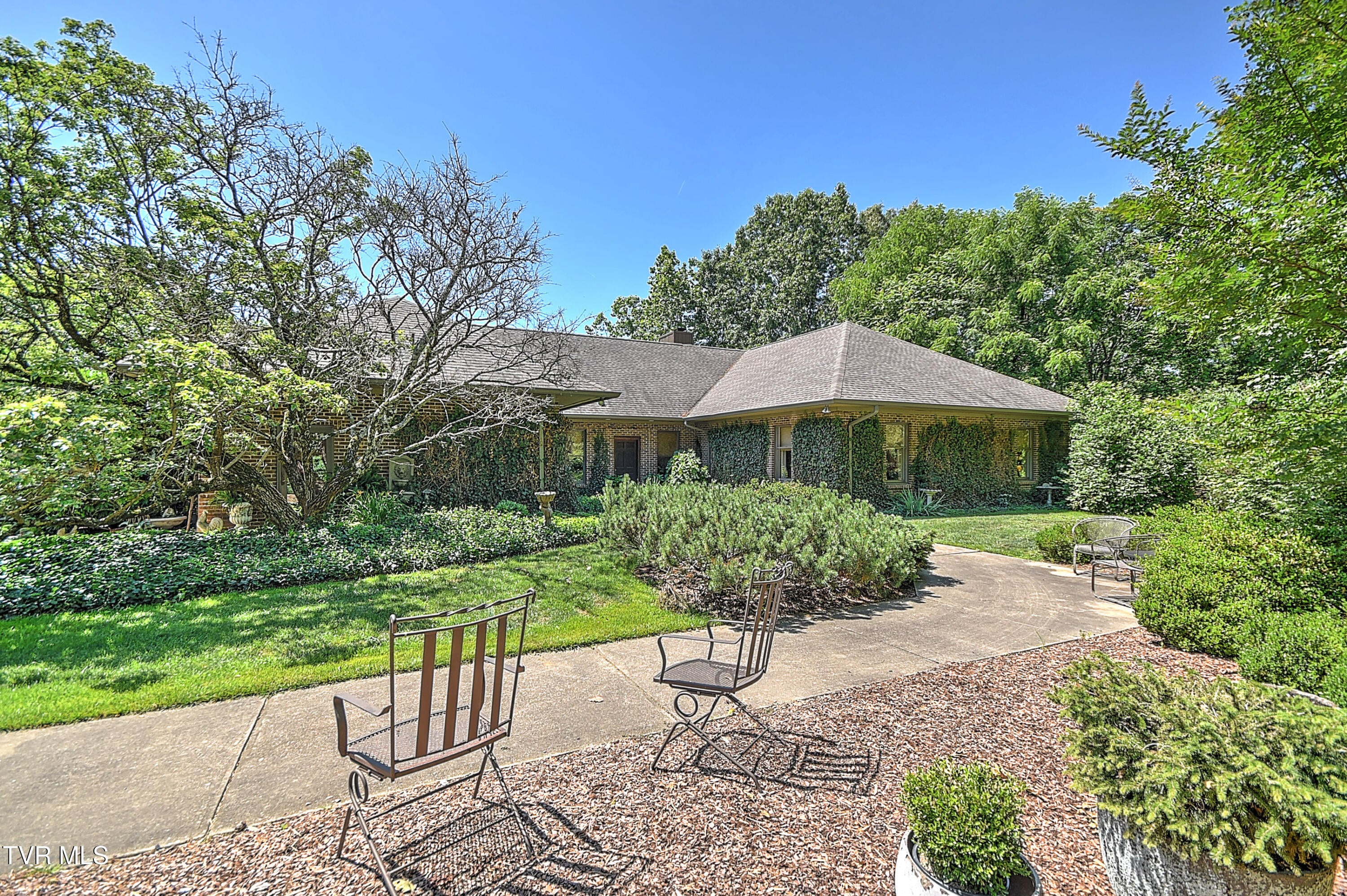850 Belleair Lane