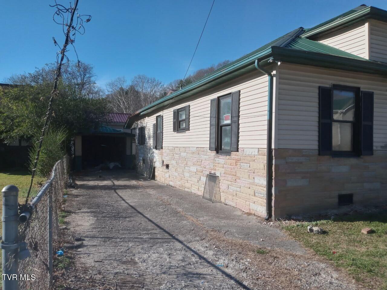 308 Spruce Street, Appalachia, Virginia image 5