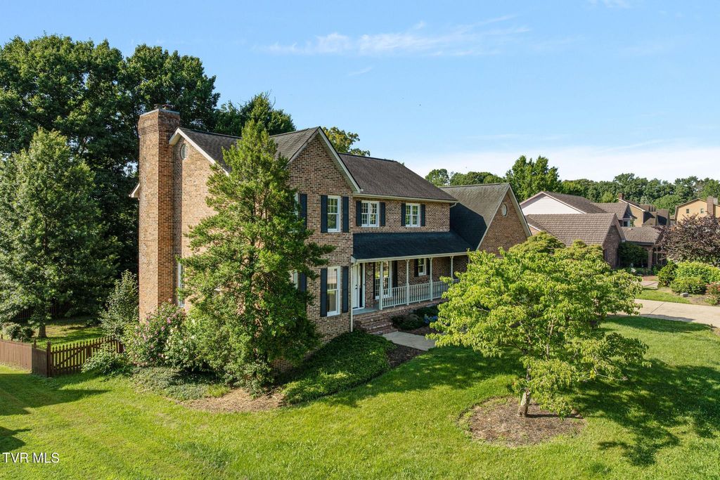 Photo of 3507 Bondwood Circle, Johnson City, TN 37604 (MLS # 9997749)