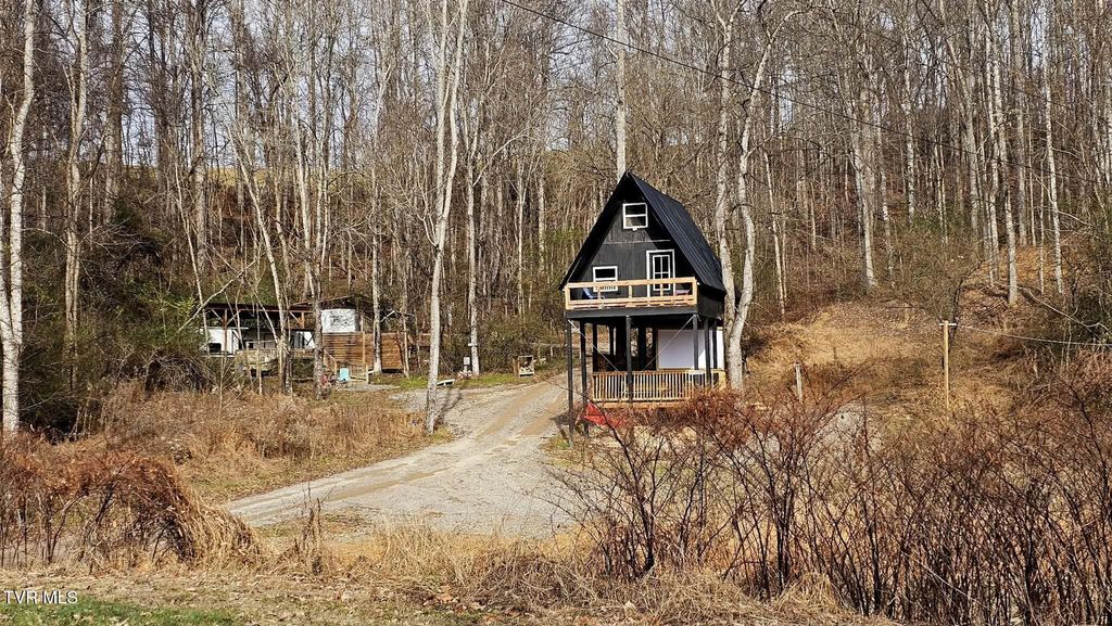 Photo of 290 Spyglass Drive, Jonesville, VA 24263 (MLS # 9989117)