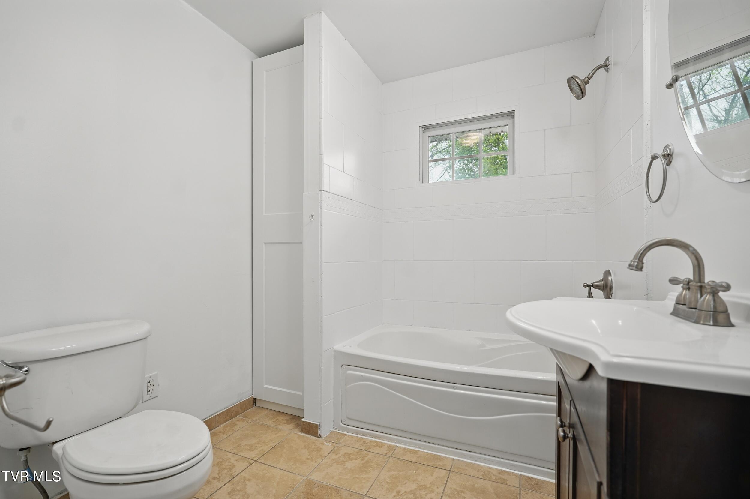 607 Bradley Street, Elizabethton, Tennessee image 12