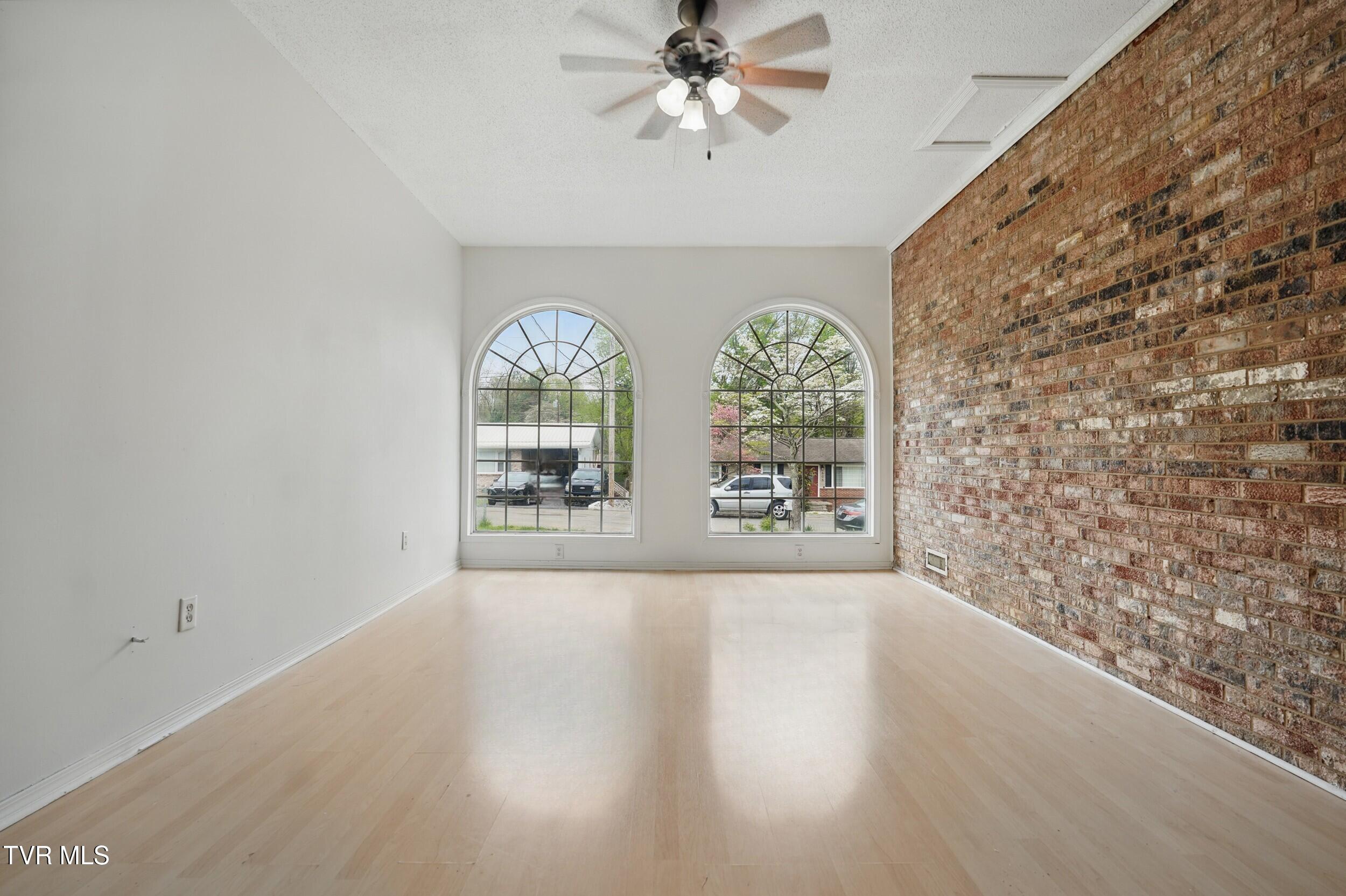 607 Bradley Street, Elizabethton, Tennessee image 3