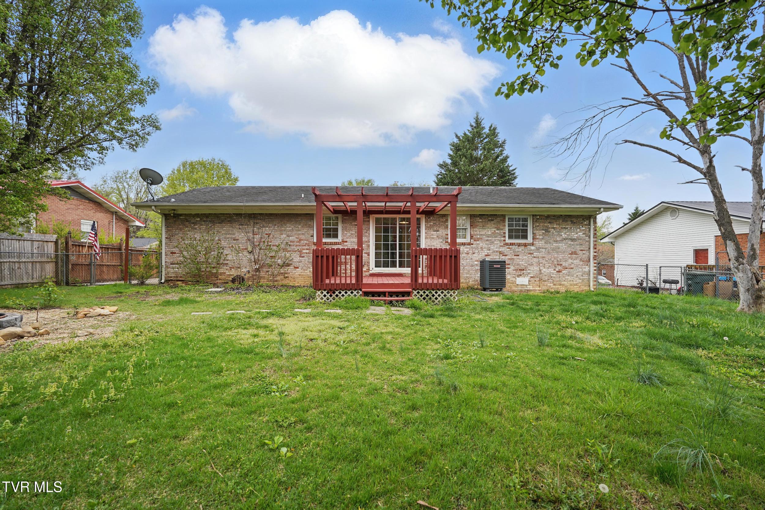 607 Bradley Street, Elizabethton, Tennessee image 25