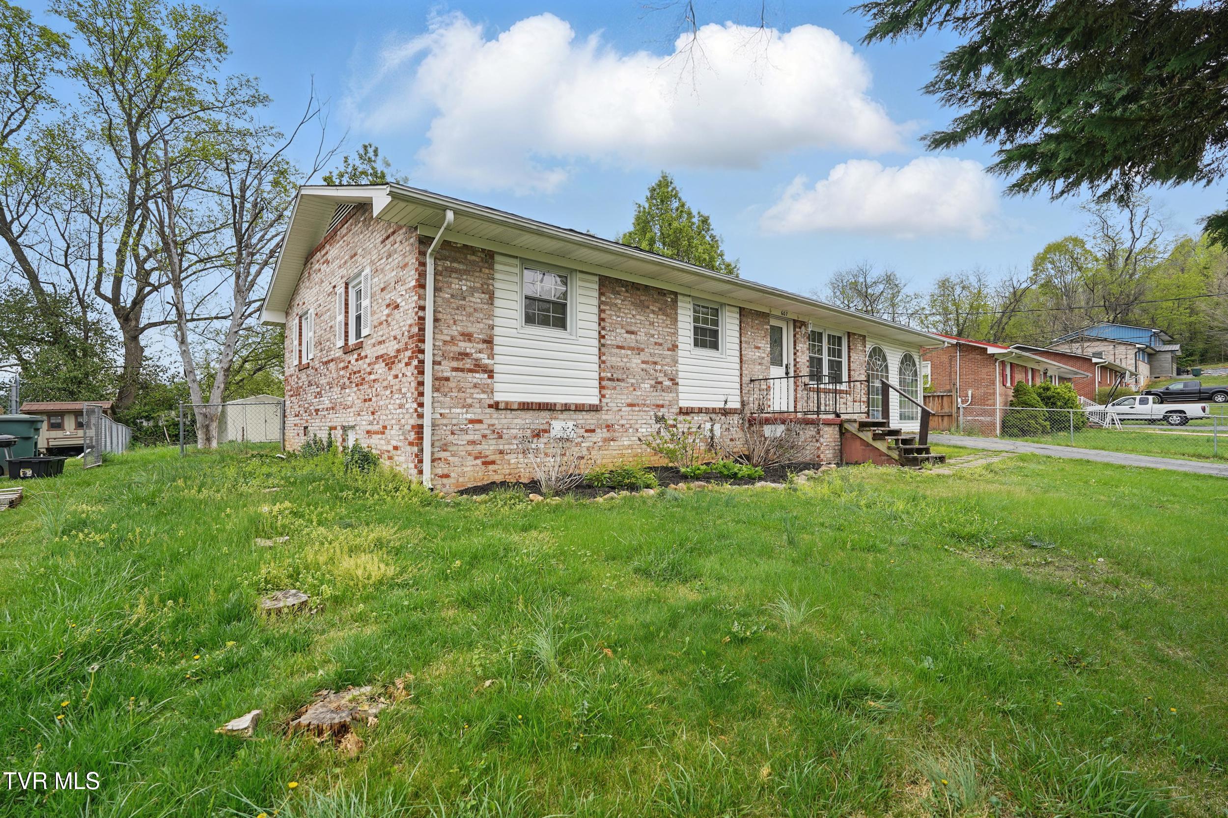607 Bradley Street, Elizabethton, Tennessee image 20