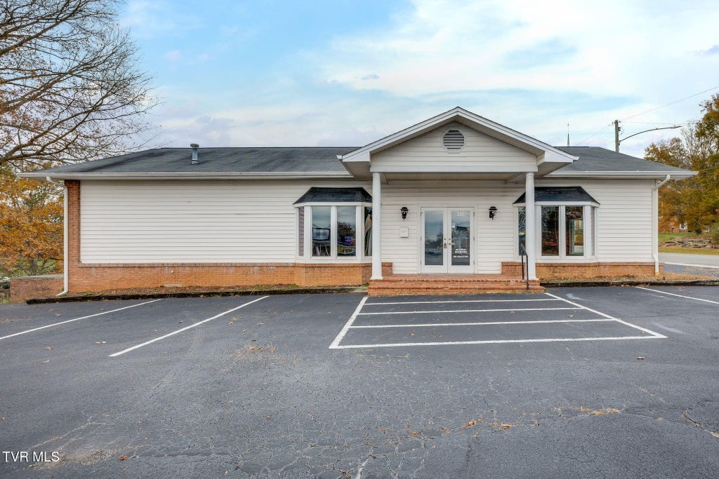 Photo of 280 Euclid Avenue, Bristol, VA 24201 (MLS # 9999980)
