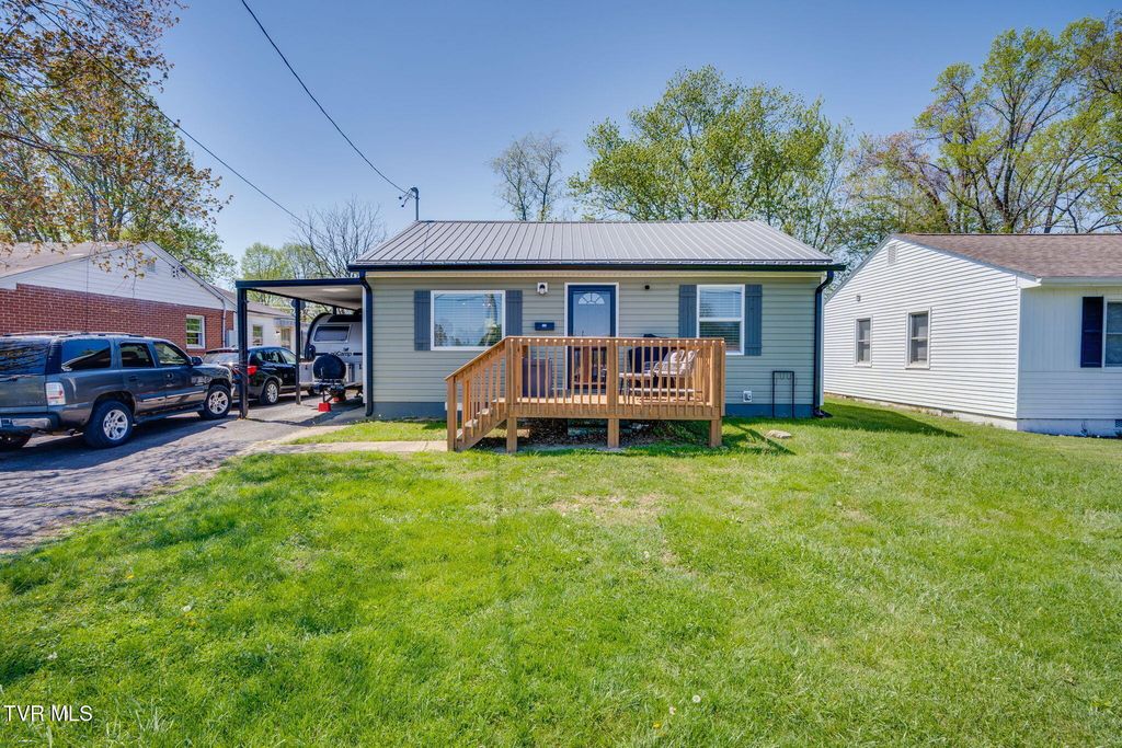 Photo of 715 North Street, Johnson City, TN 37604 (MLS # 9993527)