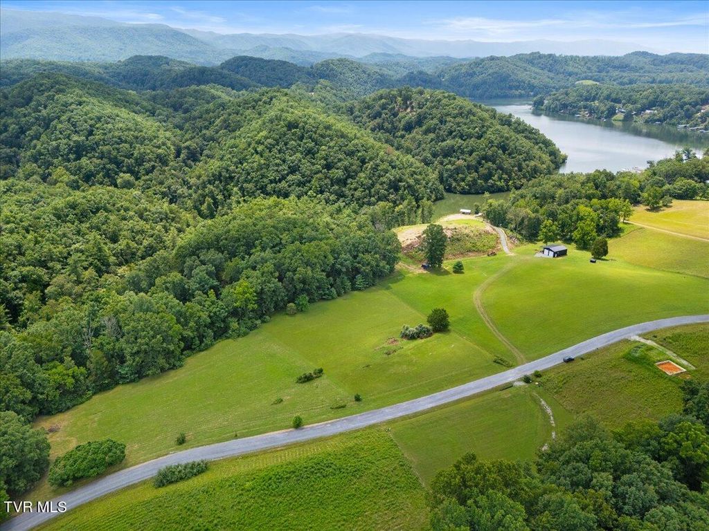 Photo of Tbd Lake Pointe Drive, Abingdon, VA 24210 (MLS # 9983458)