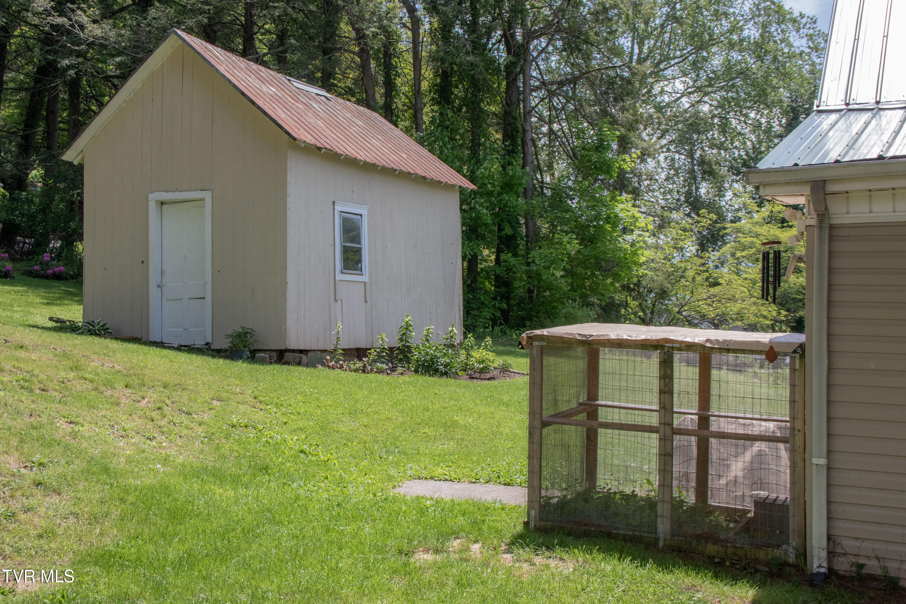 435 Sulpher Spring Road, Chilhowie, Virginia image 32