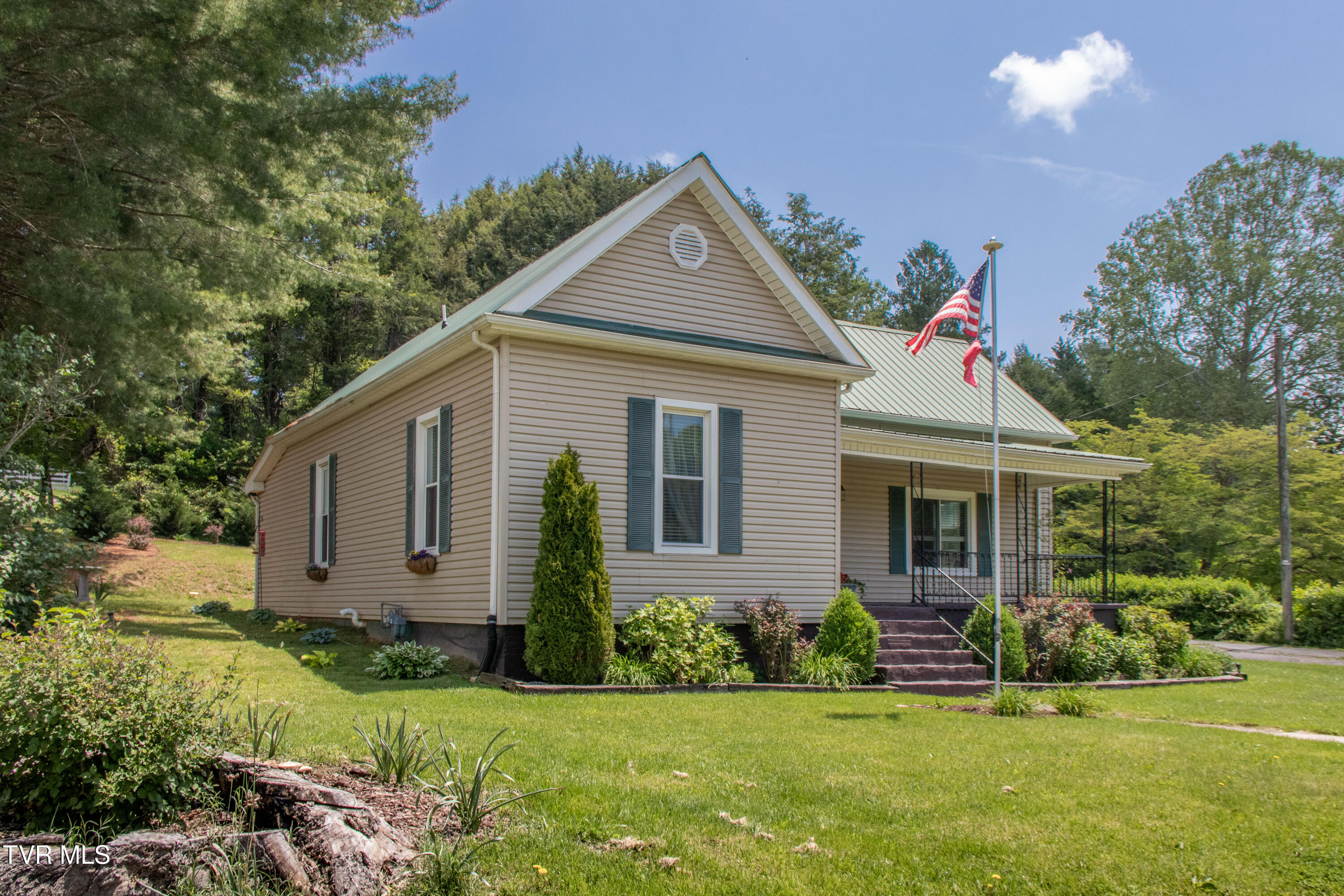 435 Sulpher Spring Road, Chilhowie, Virginia image 1