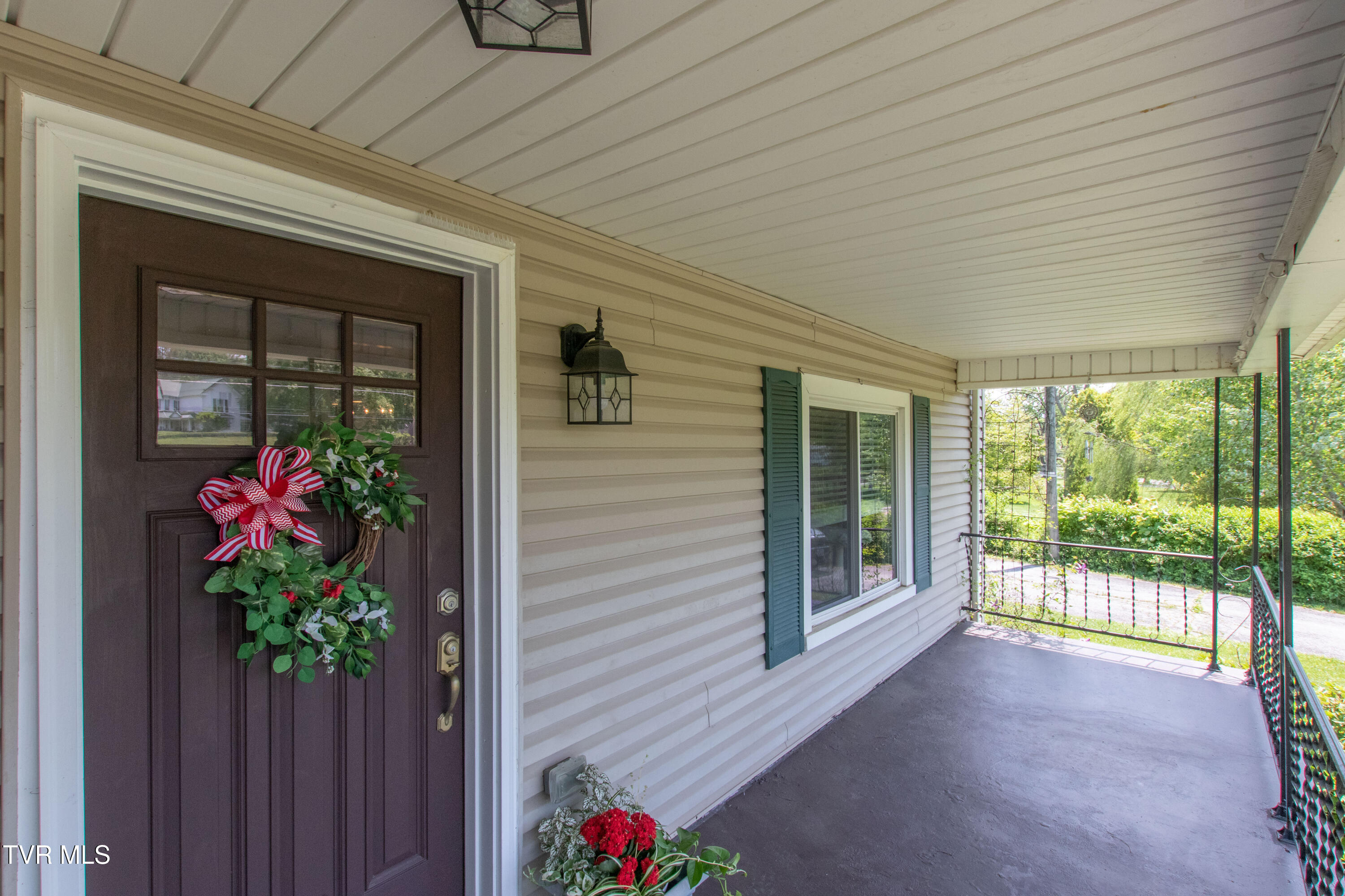 435 Sulpher Spring Road, Chilhowie, Virginia image 33