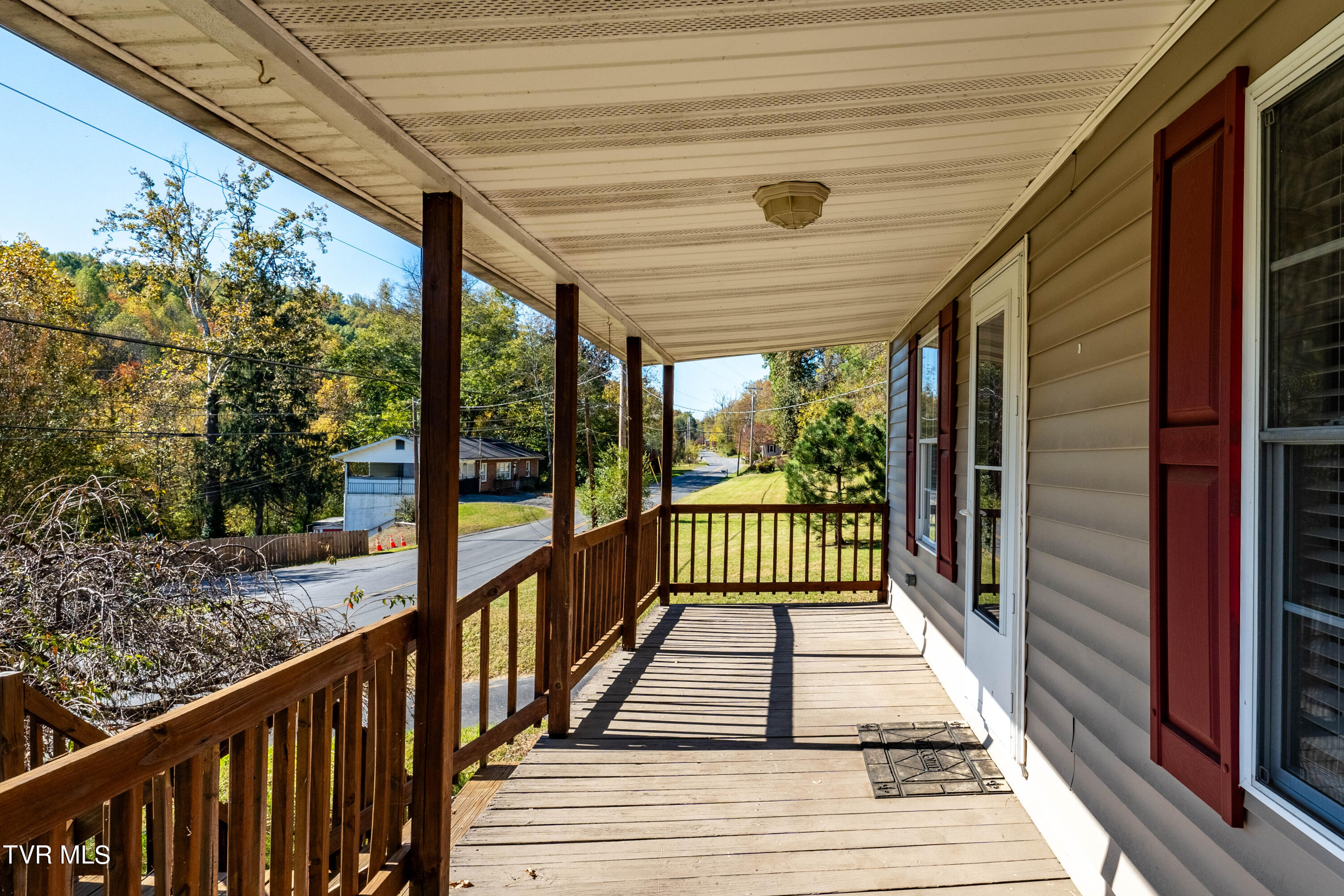 Johnson City, Tennessee 37601, United States, 2 Bedrooms Bedrooms, ,1 BathroomBathrooms,Residential,Pending,36016