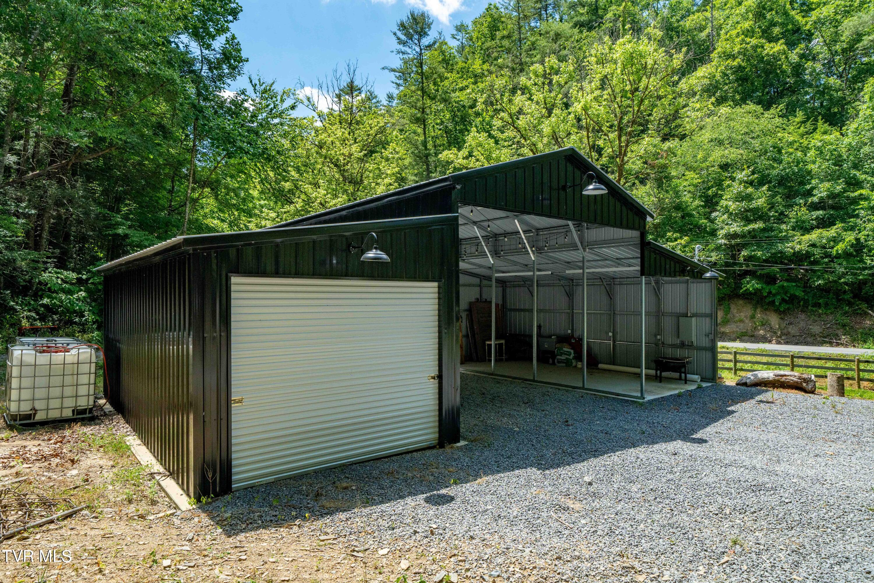 937 Troublesome Hollow Road Road, Bluff City, Tennessee image 33