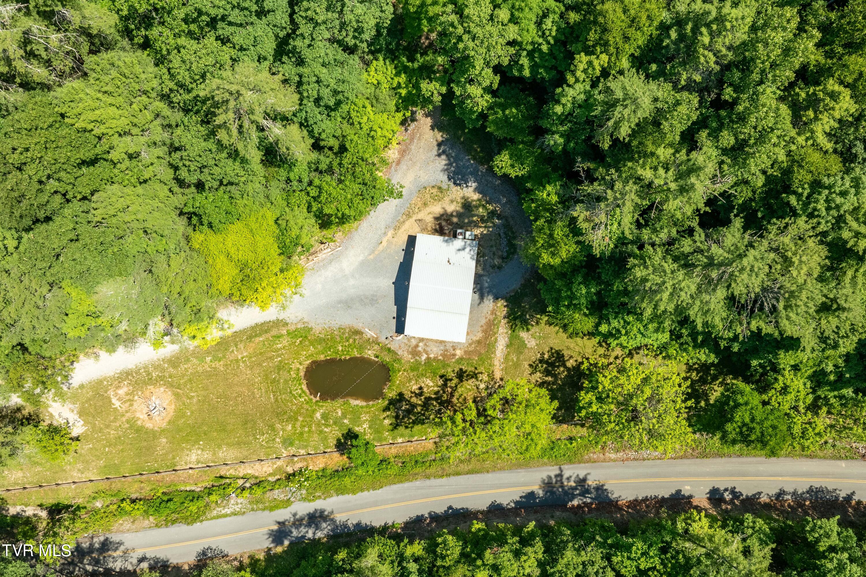 937 Troublesome Hollow Road Road, Bluff City, Tennessee image 11