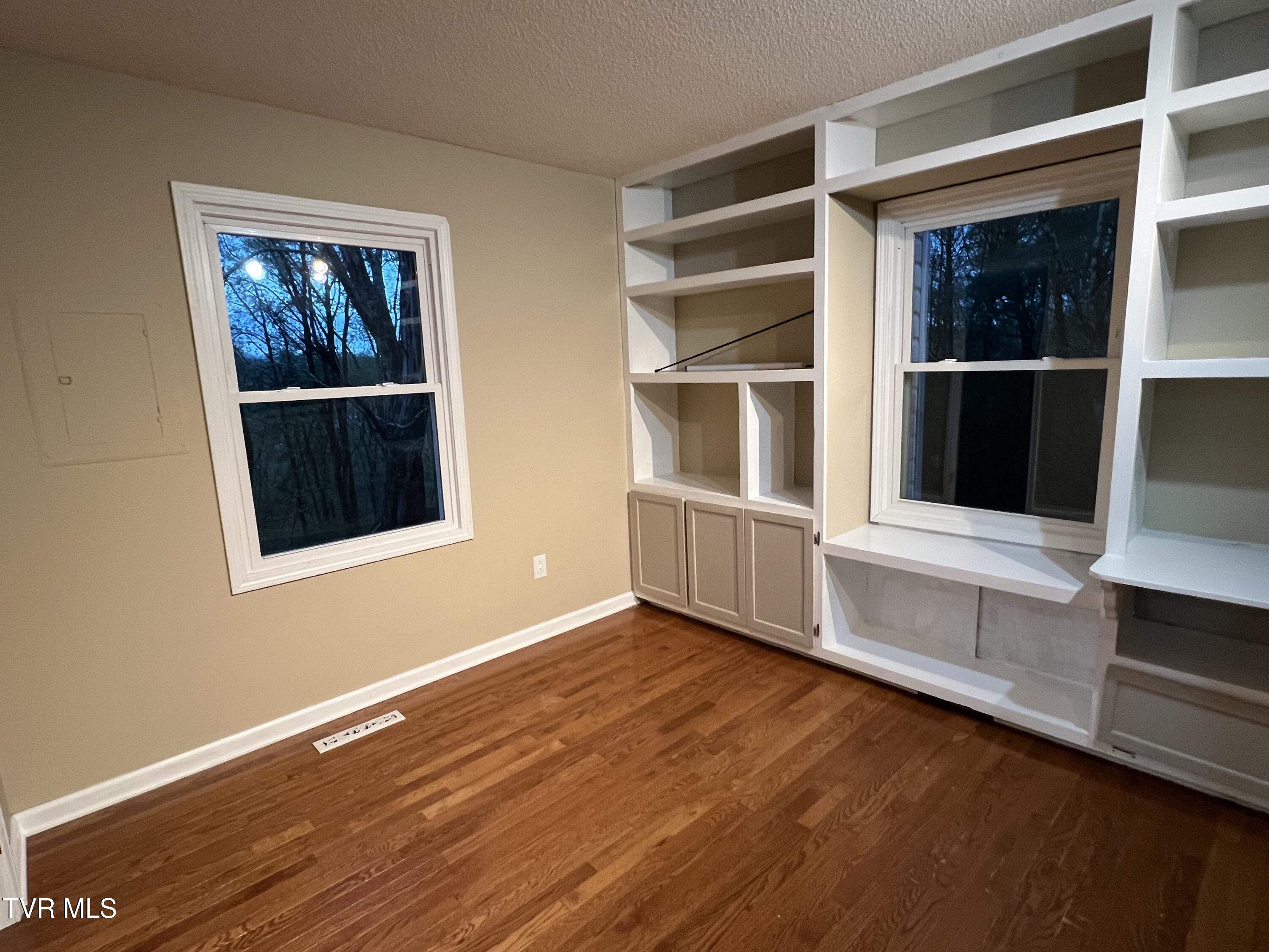 4004 Lakeland Drive, Kingsport, Tennessee image 14