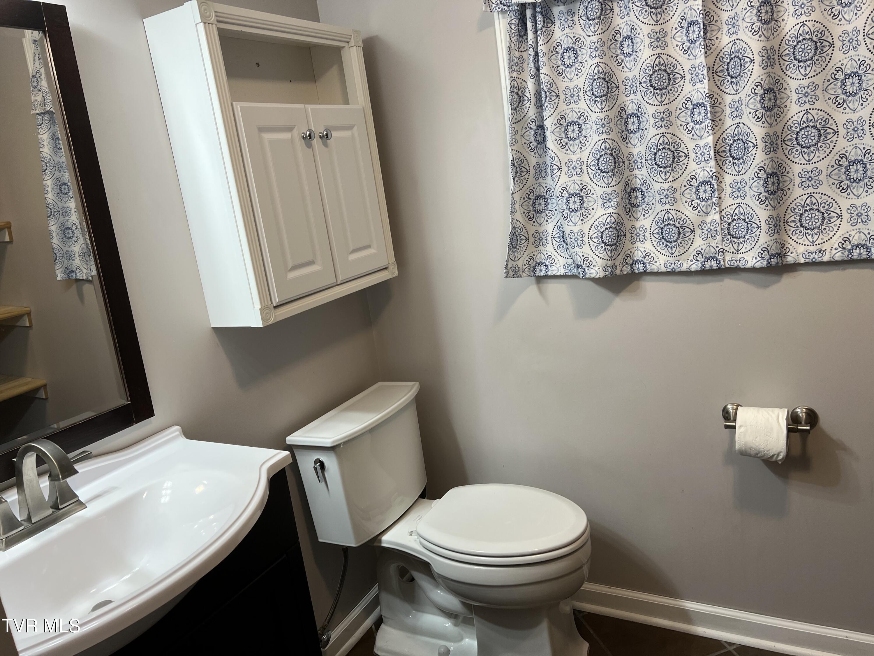 4004 Lakeland Drive, Kingsport, Tennessee image 29