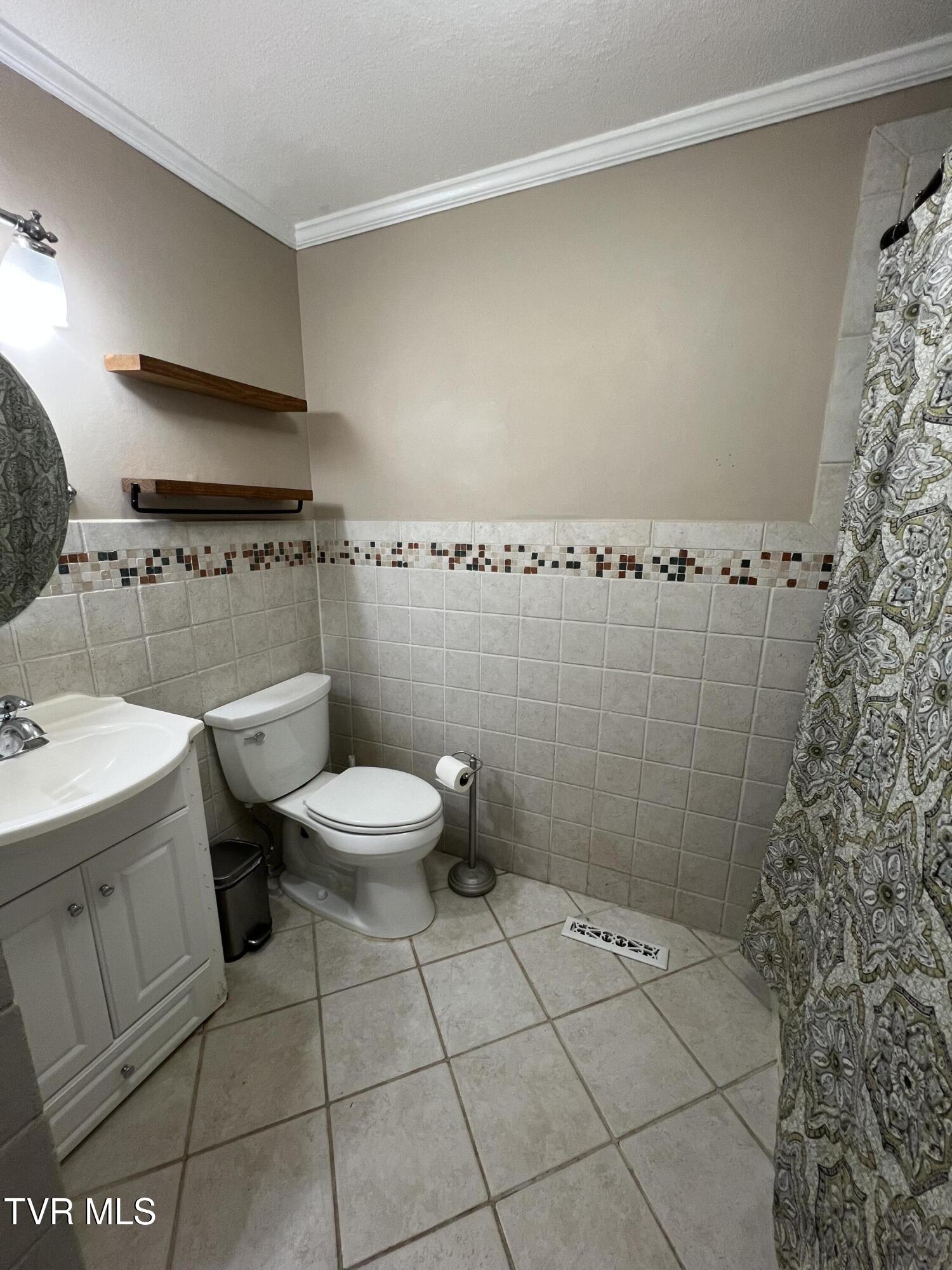 4004 Lakeland Drive, Kingsport, Tennessee image 13