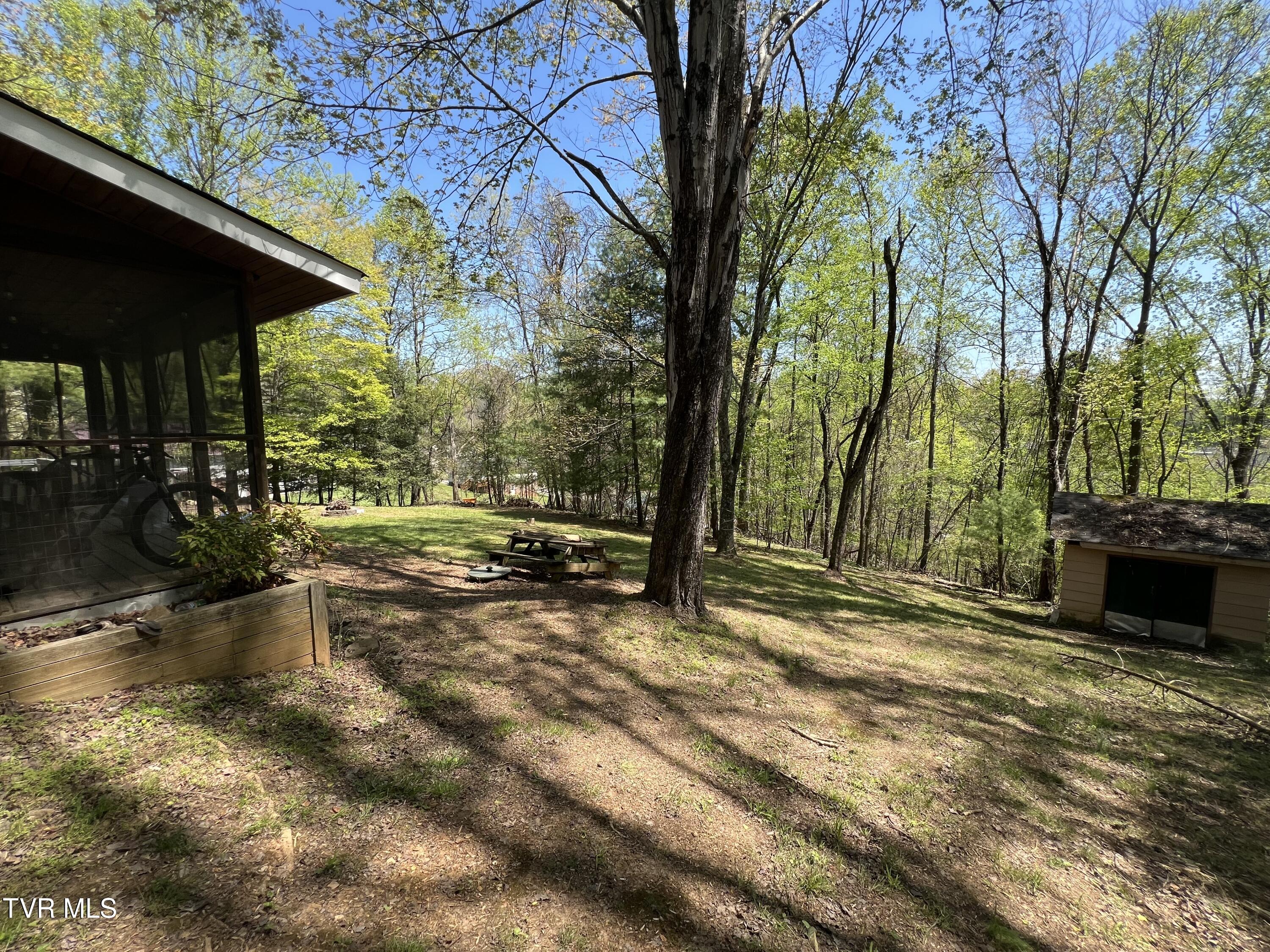 4004 Lakeland Drive, Kingsport, Tennessee image 8
