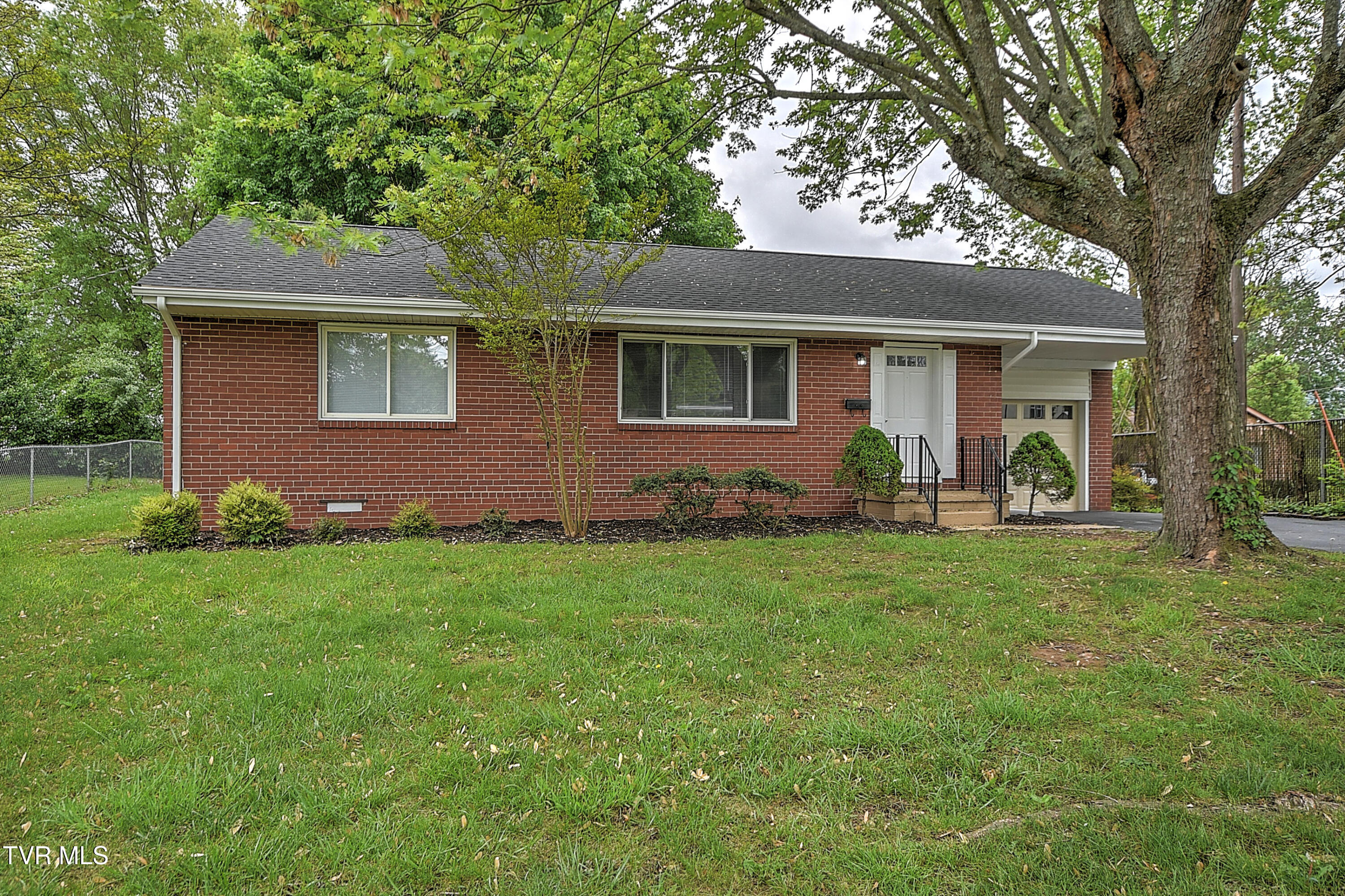 1313 Putnam Street, Kingsport, Tennessee image 4