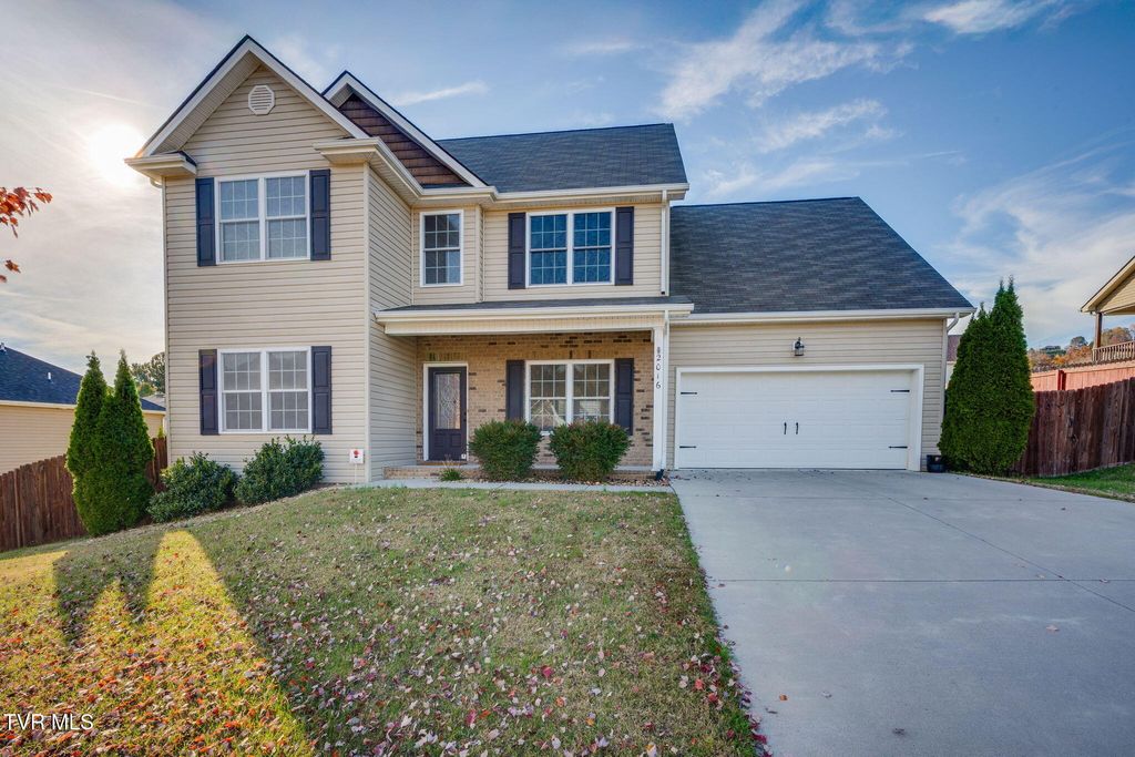 Photo of 2016 Falling Leaf Drive, Kingsport, TN 37664 (MLS # 9988024)
