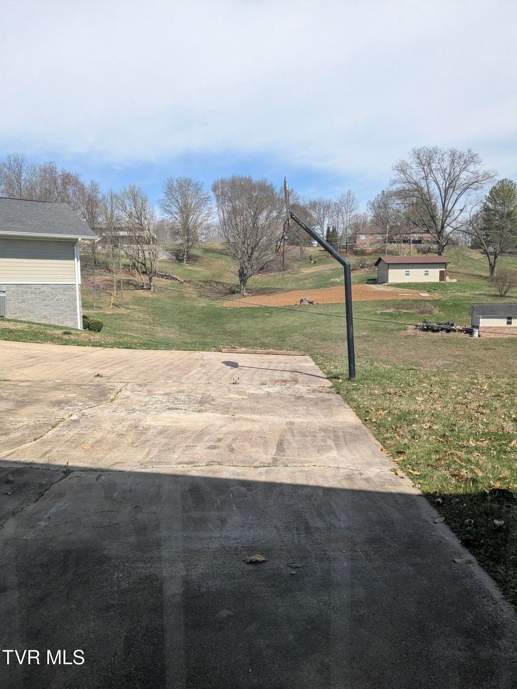 Photo of 221 Oneida Court, Kingsport, TN 37664 (MLS # 10001188)