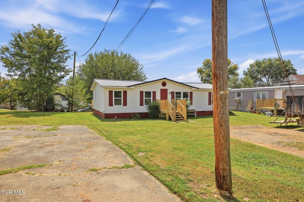 Photo of 1138 Fairview Avenue, Kingsport, TN 37660 (MLS # 10000909)