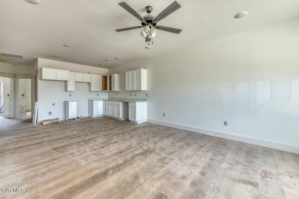 Photo of 6010 Ashlynn Oaks Private Drive, Blountville, TN 37617 (MLS # 10000972)