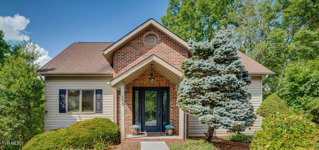 Photo of 170 Aston Court, Kingsport, TN 37660 (MLS # 9983864)