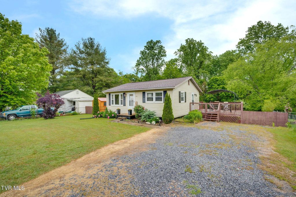Photo of 1510 Sylvan Street, Johnson City, TN 37604 (MLS # 9995024)