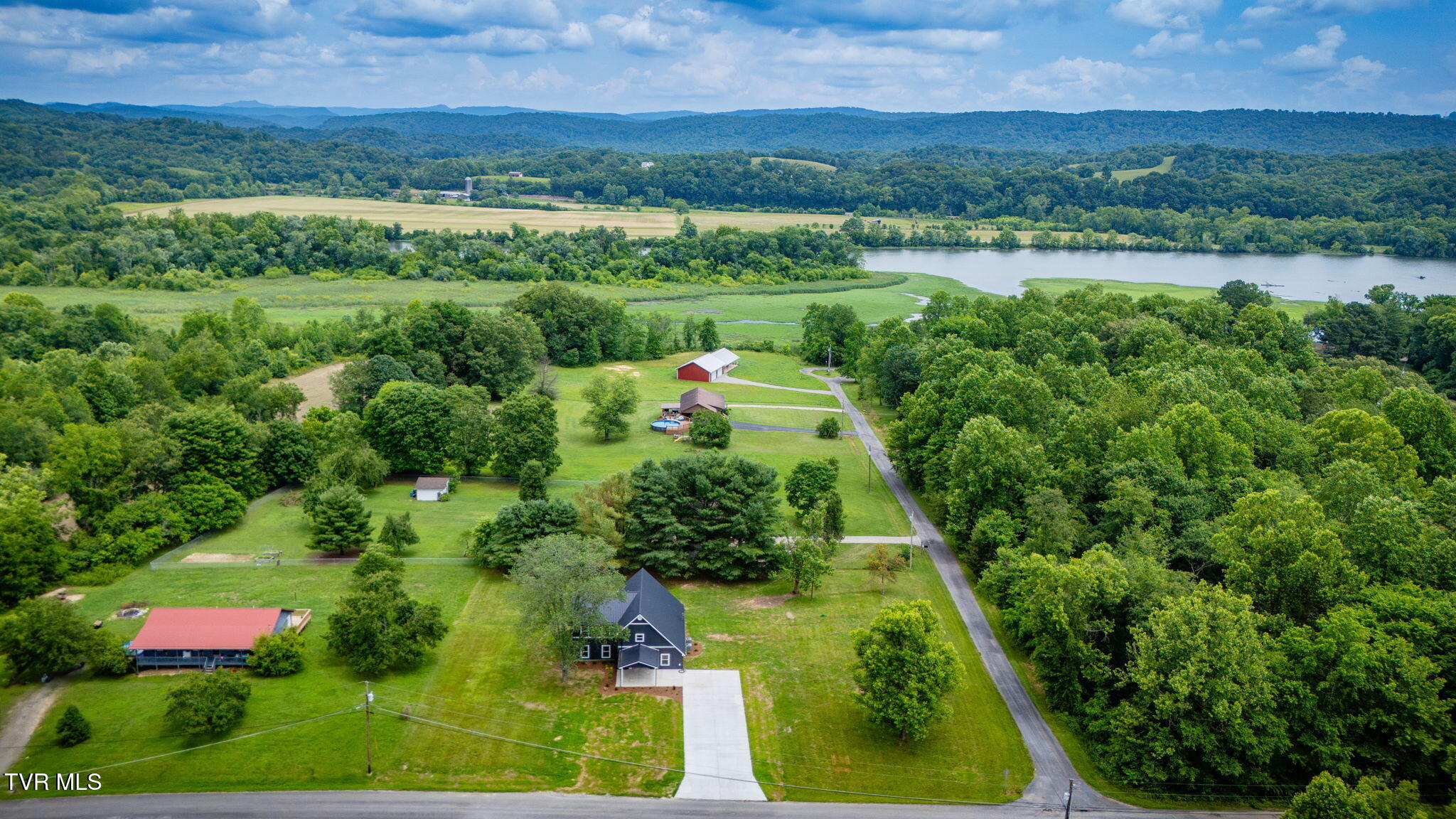 247 Holston Terrace Drive, Rogersville, Tennessee image 2