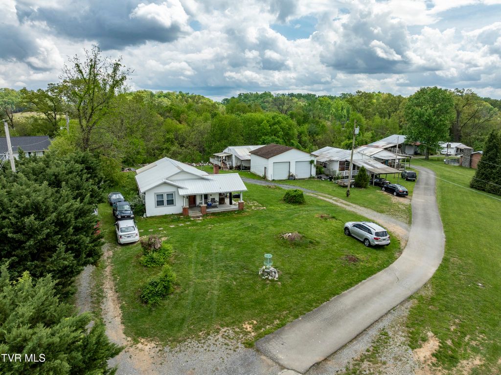 Photo of 166178 Gray Station Road, Johnson City, TN 37615 (MLS # 9979640)