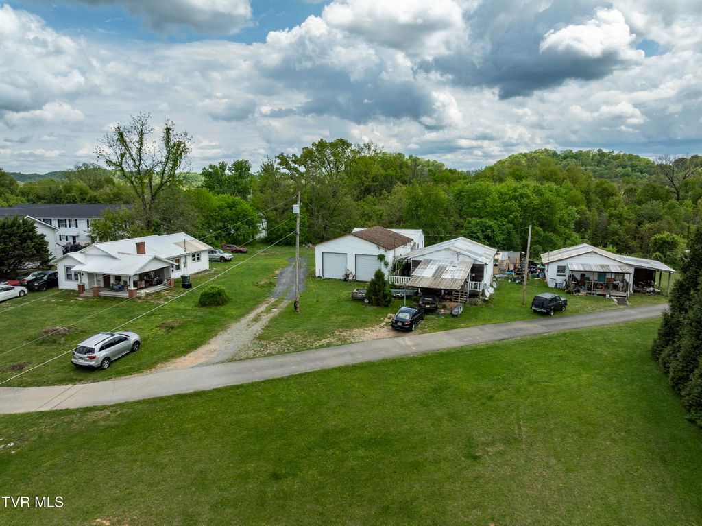 Photo of 166178 Gray Station Road, Johnson City, TN 37615 (MLS # 9979640)