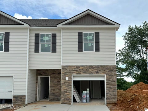 Townhouse For Sale - 144 Holt Way Way<br/> Sullivan County County, Blountville, TN 37617